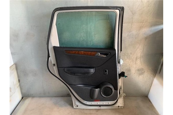 Recambio de puerta trasero izquierda para mercedes-benz clase a (bm 169) 1.7 a 170 (169.032) referencia OEM IAM A1697301905   Recambio de puerta trasero izquierda para mercedes-benz clase a (bm 169) 1.7 a 170 (169.032) referencia OEM IAM A1697301905