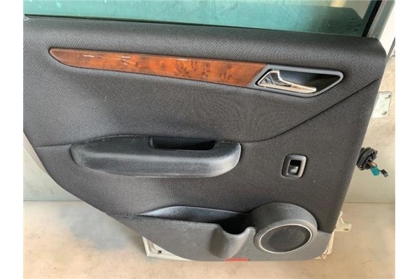 Recambio de puerta trasero izquierda para mercedes-benz clase a (bm 169) 1.7 a 170 (169.032) referencia OEM IAM A1697301905   Recambio de puerta trasero izquierda para mercedes-benz clase a (bm 169) 1.7 a 170 (169.032) referencia OEM IAM A1697301905