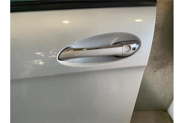 Recambio de puerta delantero izquierda para mercedes-benz clase a (bm 169) 1.7 a 170 (169.032) referencia OEM IAM A1697202105   Recambio de puerta delantero izquierda para mercedes-benz clase a (bm 169) 1.7 a 170 (169.032) referencia OEM IAM A1697202105