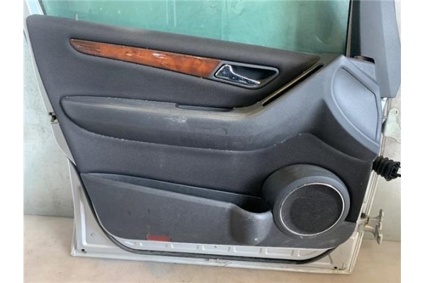 Recambio de puerta delantero izquierda para mercedes-benz clase a (bm 169) 1.7 a 170 (169.032) referencia OEM IAM A1697202105   Recambio de puerta delantero izquierda para mercedes-benz clase a (bm 169) 1.7 a 170 (169.032) referencia OEM IAM A1697202105