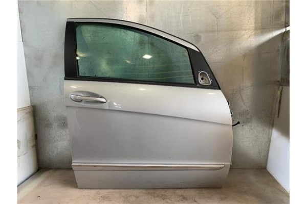 Recambio de puerta delantero derecha para mercedes-benz clase a (bm 169) 1.7 a 170 (169.032) referencia OEM IAM A1697202205   Recambio de puerta delantero derecha para mercedes-benz clase a (bm 169) 1.7 a 170 (169.032) referencia OEM IAM A1697202205