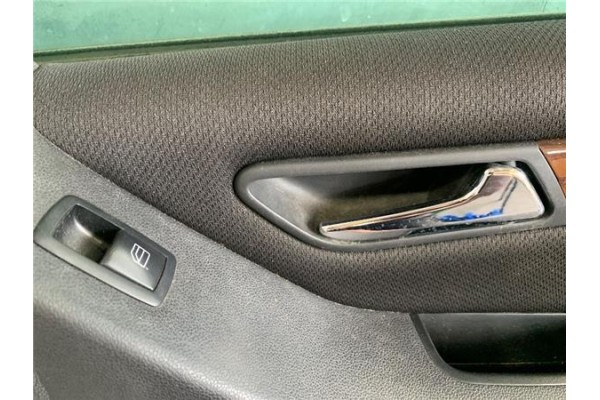 Recambio de puerta delantero derecha para mercedes-benz clase a (bm 169) 1.7 a 170 (169.032) referencia OEM IAM A1697202205   Recambio de puerta delantero derecha para mercedes-benz clase a (bm 169) 1.7 a 170 (169.032) referencia OEM IAM A1697202205