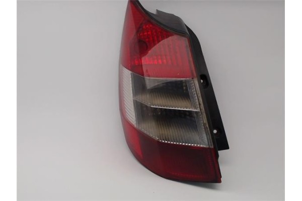 Recambio de piloto trasero izquierdo para renault scenic ii (jm) 1.6 (jm0c, jm0j, jm1b) referencia OEM IAM 8200127704 2211220 82