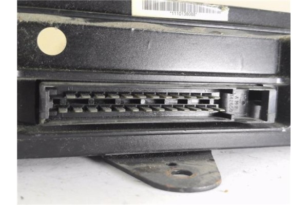 Recambio de centralita para rover 200 (xh) 216 vitesse referencia OEM IAM ADU8820 84400F 