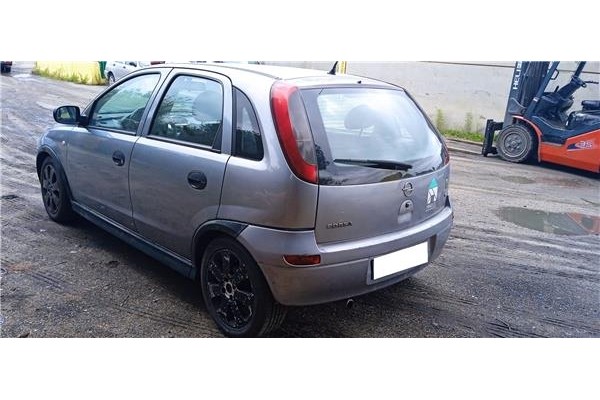 opel corsa c del año 2003