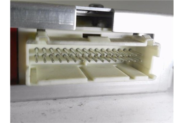 Recambio de centralita para daewoo nubira berlina 1.6 16v referencia OEM IAM 16238981 C369095181011098 