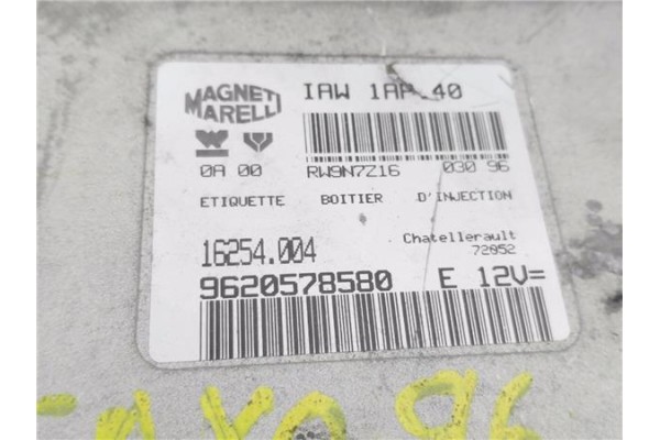 Recambio de centralita para citroen saxo 1.4 vts referencia OEM IAM 9620578580 IAW1AP40 