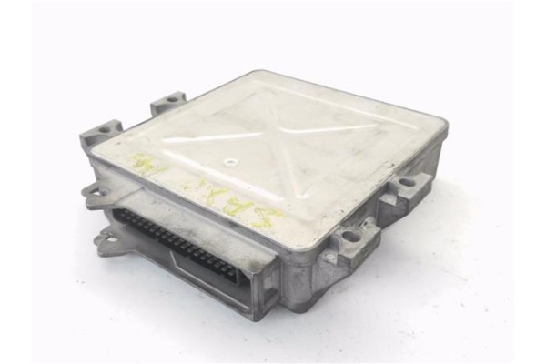 Recambio de centralita para citroen saxo 1.4 vts referencia OEM IAM 9620578580 IAW1AP40 