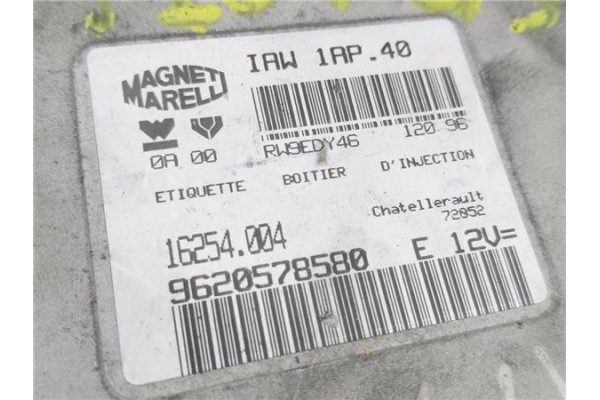 Recambio de centralita para citroen saxo 1.4 vts referencia OEM IAM 9620578580 IAW1AP40 