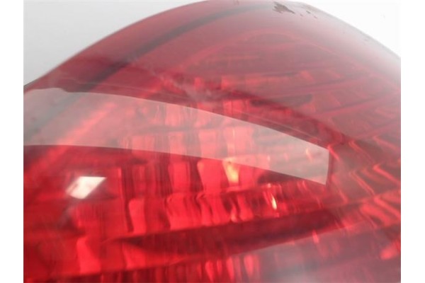 Recambio de piloto trasero derecho para hyundai elantra (xd) referencia OEM IAM 924022D010 924022D050 924022D050 , HYUNDAI | 924