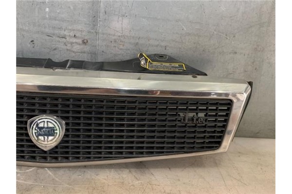 Recambio de rejilla capo para lancia y 10 1.1 i.e. fire (156ag) referencia OEM IAM 7716091  