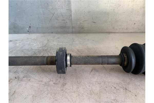 Recambio de palier delantero derecho para hyundai lantra familiar (rd) 1.6 16v referencia OEM IAM 4950829A00  