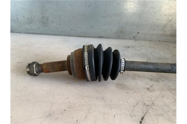 Recambio de palier delantero derecho para hyundai lantra familiar (rd) 1.6 16v referencia OEM IAM 4950829A00  