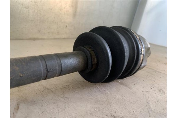 Recambio de palier delantero derecho para hyundai lantra familiar (rd) 1.6 16v referencia OEM IAM 4950829A00  