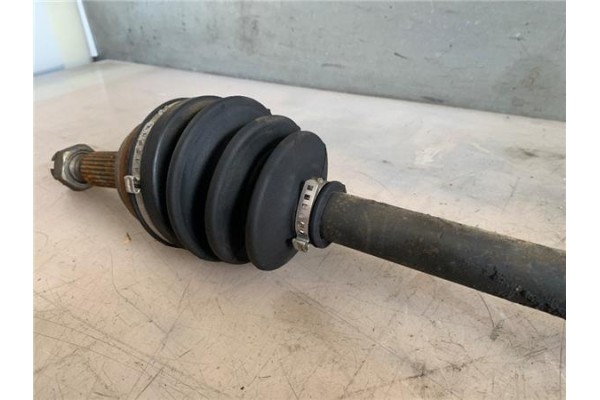 Recambio de palier delantero derecho para hyundai lantra familiar (rd) 1.6 16v referencia OEM IAM 4950829A00  