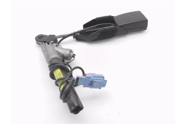 Recambio de anclaje cinturon delantero izquierdo para citroen c3 1.4 hdi referencia OEM IAM 8973TH  