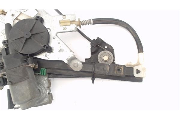 Recambio de mecanismo elevalunas delantero derecho para seat ibiza (6k1) 1.9 sdi referencia OEM IAM 6K4837402P   Recambio de mecanismo elevalunas delantero derecho para seat ibiza (6k1) 1.9 sdi referencia OEM IAM 6K4837402P