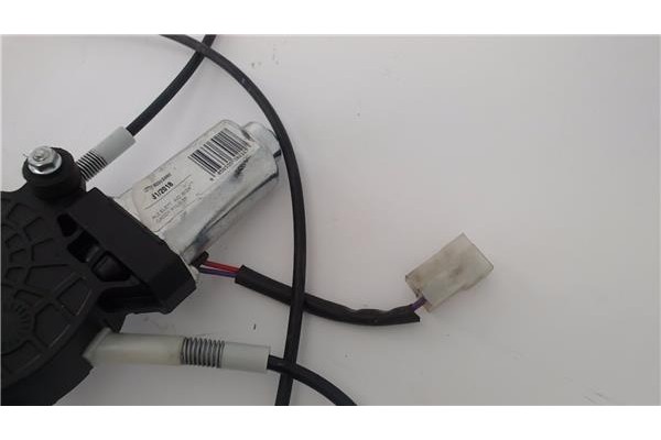 Recambio de mecanismo elevalunas delantero derecho para seat ibiza (6k1) 1.9 sdi referencia OEM IAM 6K4837402P   Recambio de mecanismo elevalunas delantero derecho para seat ibiza (6k1) 1.9 sdi referencia OEM IAM 6K4837402P