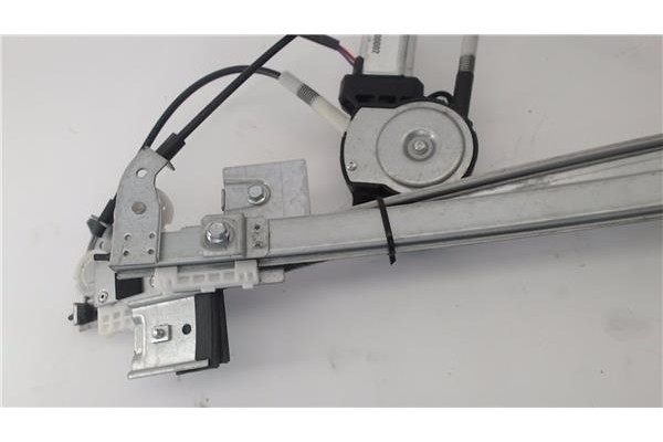 Recambio de mecanismo elevalunas delantero derecho para seat ibiza (6k1) 1.9 sdi referencia OEM IAM 6K4837402P   Recambio de mecanismo elevalunas delantero derecho para seat ibiza (6k1) 1.9 sdi referencia OEM IAM 6K4837402P