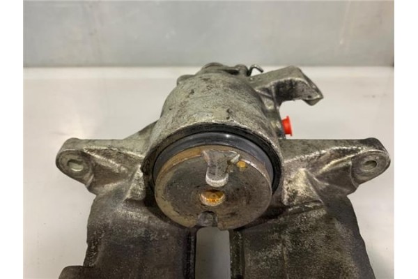 Recambio de pinza freno delantero derecha para citroen c5 berlina 2.0 hdi referencia OEM IAM 4400L7   Recambio de pinza freno delantero derecha para citroen c5 berlina 2.0 hdi referencia OEM IAM 4400L7