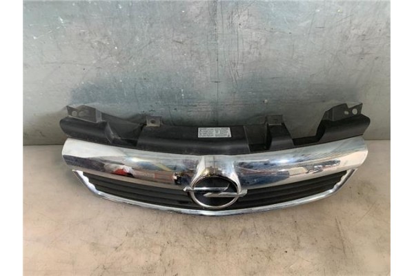 Recambio de rejilla paragolpes delantero para opel zafira 1.9 cdti referencia OEM IAM 6320123  