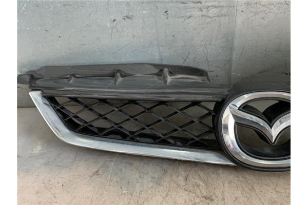 Recambio de rejilla paragolpes delantero para mazda 5 2.0 referencia OEM IAM C23550710C  
