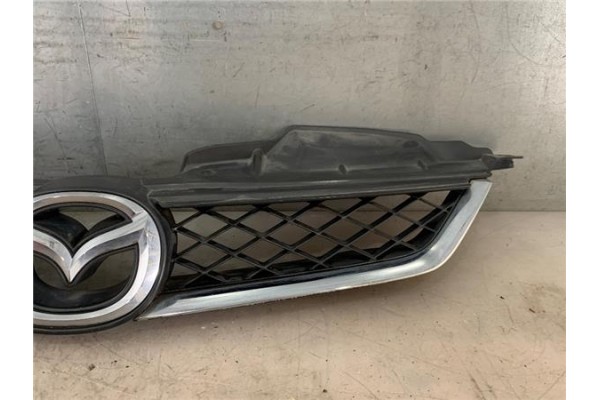 Recambio de rejilla paragolpes delantero para mazda 5 2.0 referencia OEM IAM C23550710C  
