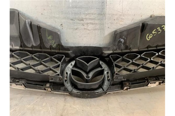 Recambio de rejilla paragolpes delantero para mazda 5 2.0 referencia OEM IAM C23550710C  