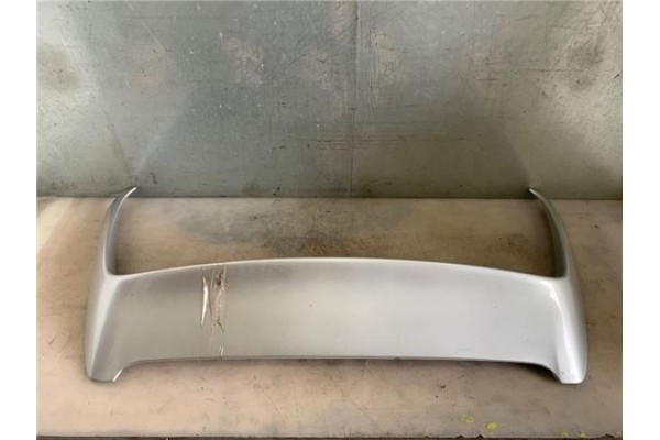 Recambio de aleron trasero para opel corsa b 1.7 d referencia OEM IAM 6719600   Recambio de aleron trasero para opel corsa b 1.7 d referencia OEM IAM 6719600