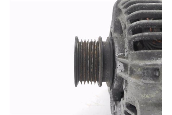 Recambio de alternador para volkswagen polo iii berlina (6n2) 1.4 conceptline referencia OEM IAM 037903025M 124325013  Recambio de alternador para volkswagen polo iii berlina (6n2) 1.4 conceptline referencia OEM IAM 037903025M 124325013