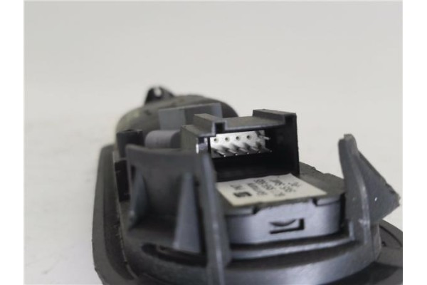 Recambio de manilla ext. puerta delantero izquierda para seat ibiza (6l1) 1.9 tdi referencia OEM IAM 6L1837113C   Recambio de manilla ext. puerta delantero izquierda para seat ibiza (6l1) 1.9 tdi referencia OEM IAM 6L1837113C