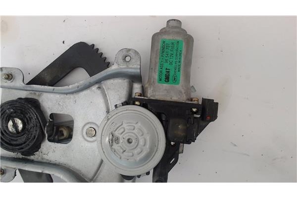 Recambio de mecanismo elevalunas delantero izquierdo para chevrolet kalos 1.2 se referencia OEM IAM 96541737  