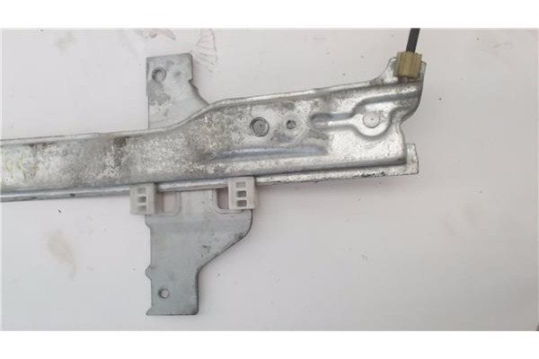Recambio de mecanismo elevalunas delantero izquierdo para citroen c4 coupe 1.6 hdi referencia OEM IAM 9681576980  