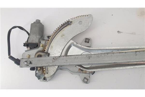Recambio de mecanismo elevalunas delantero izquierdo para kia carnival 2.9 td referencia OEM IAM XH523PA  