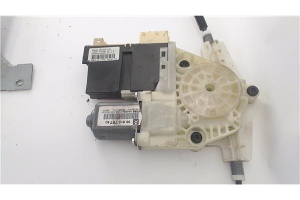 Recambio de mecanismo elevalunas delantero derecho para citroen c4 coupe 1.6 hdi referencia OEM IAM 9681576780  