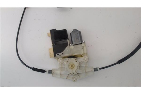 Recambio de mecanismo elevalunas delantero derecho para citroen c4 coupe 1.6 hdi referencia OEM IAM 9681576780  
