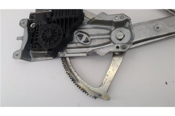 Recambio de mecanismo elevalunas delantero izquierdo para opel zafira 1.9 cdti referencia OEM IAM 994886101  