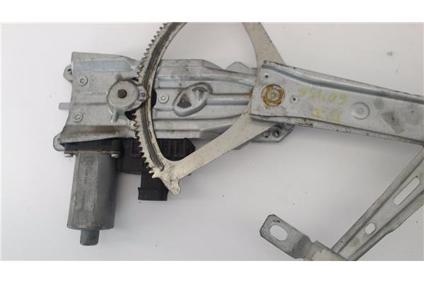 Recambio de mecanismo elevalunas delantero izquierdo para opel zafira 1.9 cdti referencia OEM IAM 994886101  
