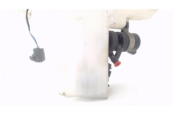 Recambio de deposito limpiaparabrisas para mazda 5 2.0 referencia OEM IAM 860142728  