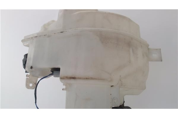 Recambio de deposito limpiaparabrisas para mazda 5 2.0 referencia OEM IAM 860142728  
