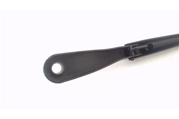 Recambio de brazo limpiaparabrisas delantero izquierdo para renault master iii combi 2.3 l1h1 3,0t referencia OEM IAM 8200734776