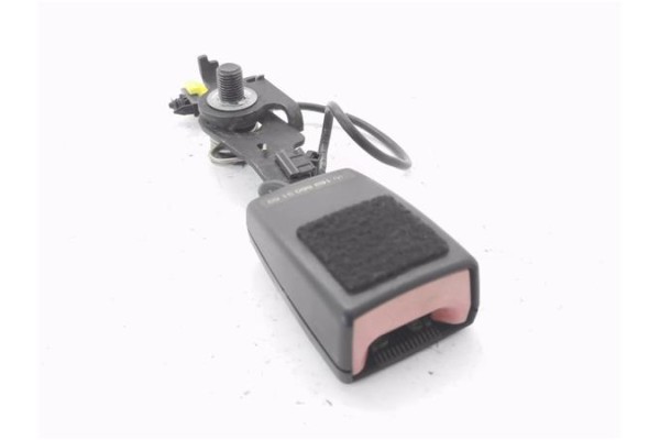 Recambio de anclaje cinturon trasero izquierdo para mercedes-benz clase a (bm 169) 2.0 a 180 cdi (169.007) referencia OEM IAM 16