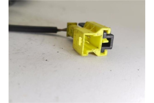 Recambio de anclaje cinturon trasero izquierdo para mercedes-benz clase a (bm 169) 2.0 a 180 cdi (169.007) referencia OEM IAM 16