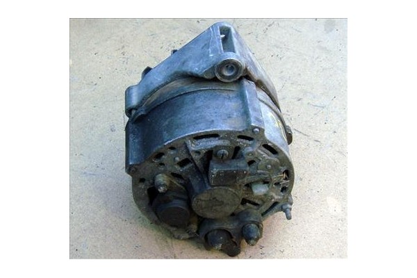 Recambio de alternador para bmw serie 3 berlina (e30)(1982) 2.0 320i [2,0 ltr. - 92 kw] referencia OEM IAM BOSCH 0 120 469 757 