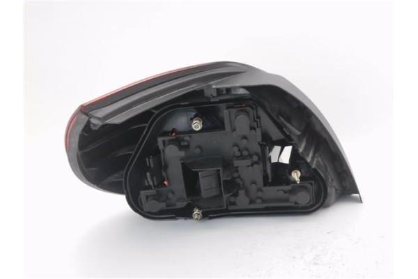 Recambio de piloto trasero derecho para ford mondeo ii (bap) 1.8 td referencia OEM IAM 96BG13N004AC  