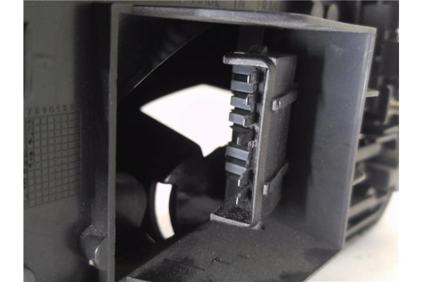 Recambio de piloto trasero derecho para ford mondeo ii (bap) 1.8 td referencia OEM IAM 96BG13N004AC  