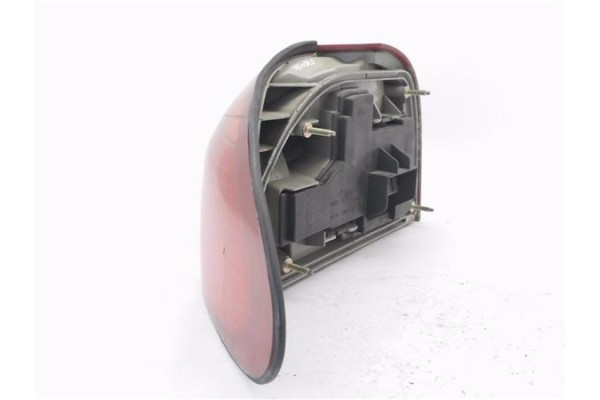 Recambio de piloto trasero derecho para ford mondeo i (gbp) 1.8 td referencia OEM IAM 93BG13N004CB  