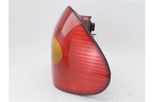 Recambio de piloto trasero derecho para ford mondeo ii (bap) 1.6 i referencia OEM IAM 96BG13A602  