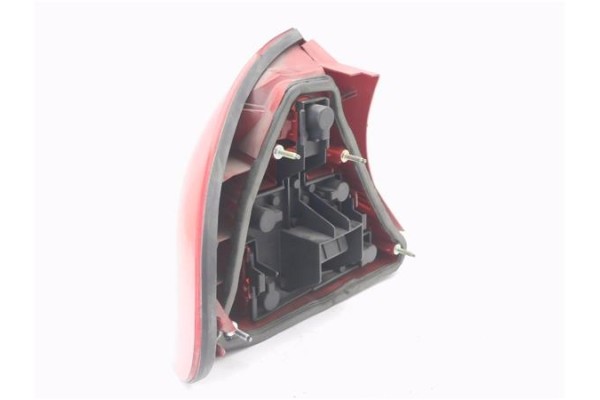 Recambio de piloto trasero derecho para ford mondeo ii (bap) 1.6 i referencia OEM IAM 96BG13A602  