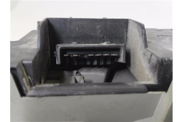 Recambio de piloto trasero izquierdo para ford mondeo i (gbp) 1.8 td referencia OEM IAM 93BG13N004BA  